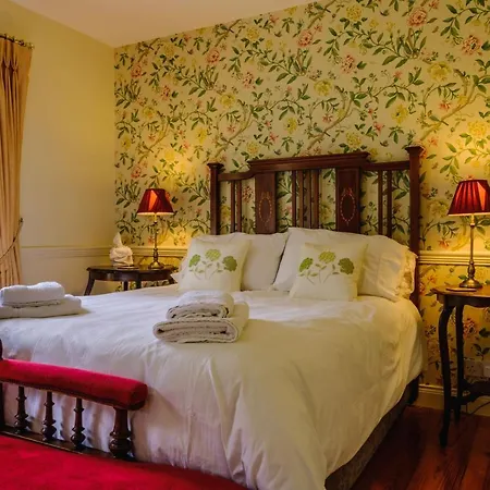 Brooklawn House * Mohill