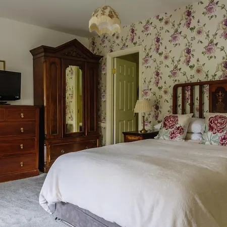 Brooklawn House * Mohill